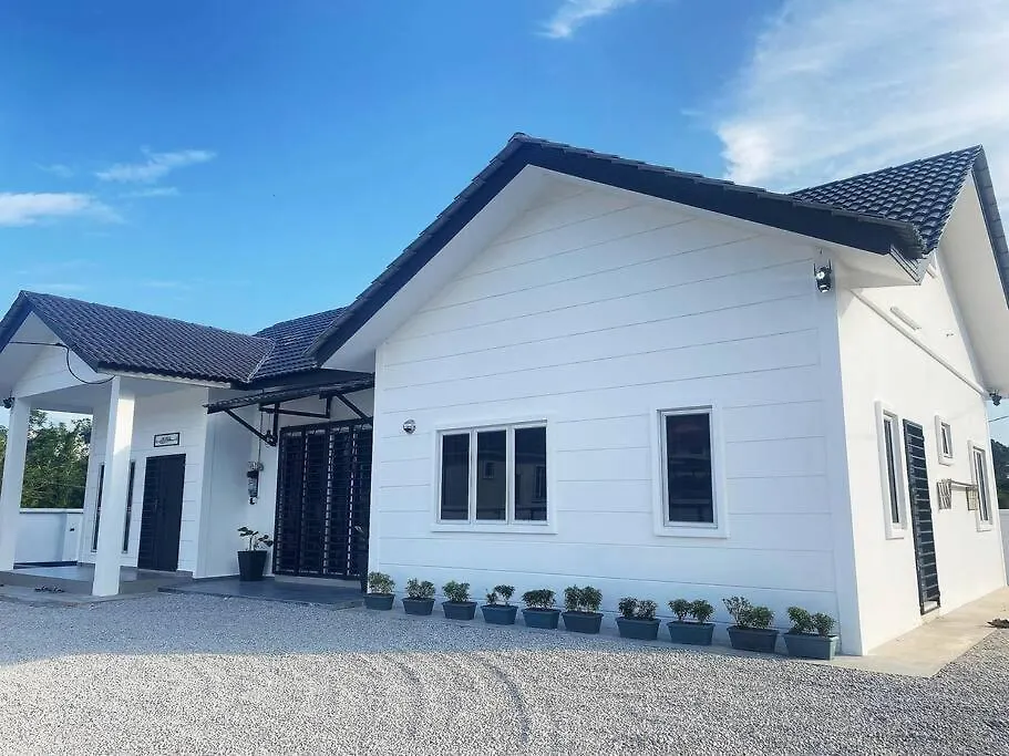 Melur House - Private Pool, Jacuzzi, Bbq, Netflix, Ps4 Villa Malacca Maleisië