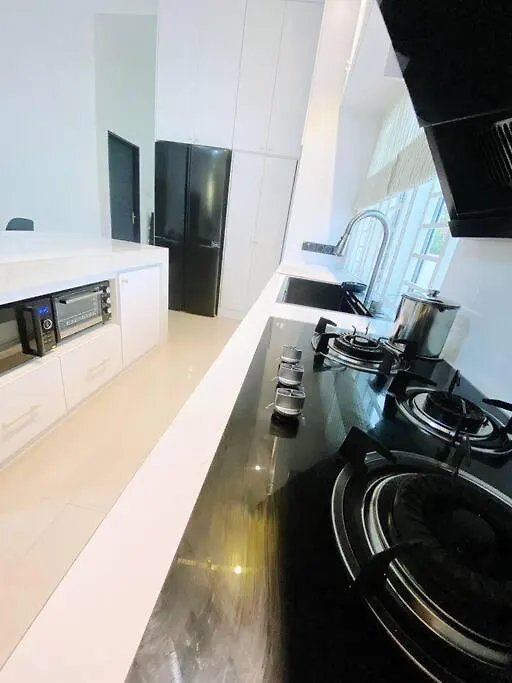 Melur House - Private Pool, Jacuzzi, Bbq, Netflix, Ps4 Villa Malacca 0*,