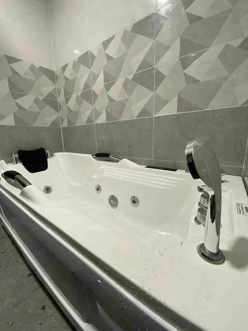 Melur House - Private Pool, Jacuzzi, Bbq, Netflix, Ps4 Villa Malacca Maleisië